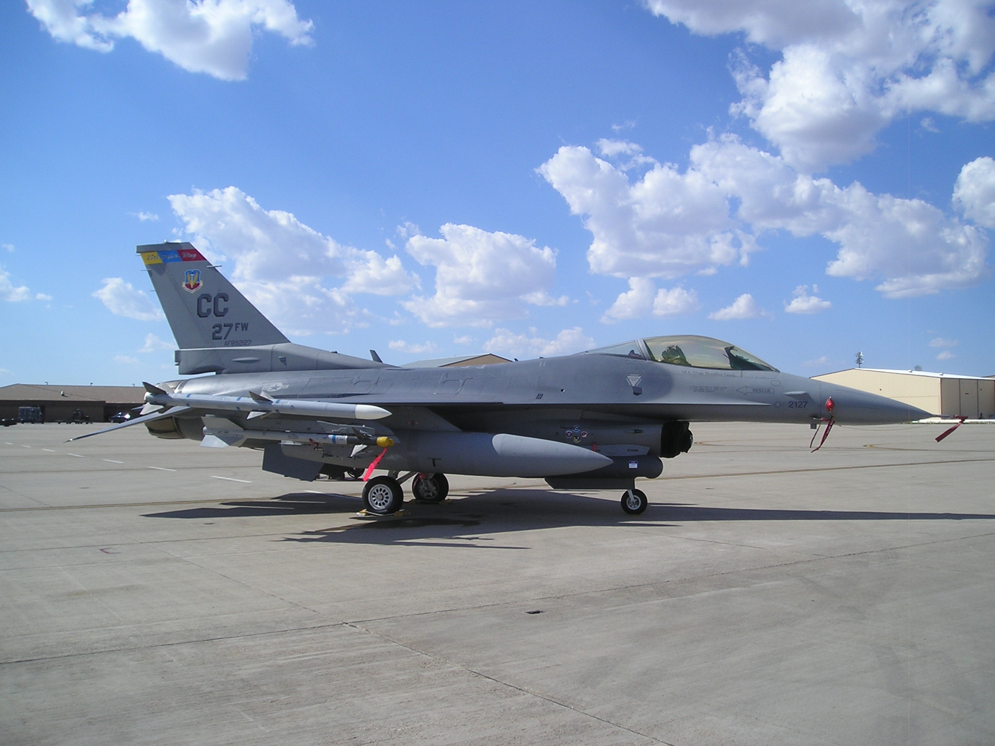 F-16 LWF (Light Weight Fighter)